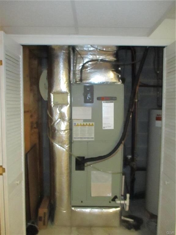 2017 Orchard Dr, Whitehall, PA 18052 - photo 6