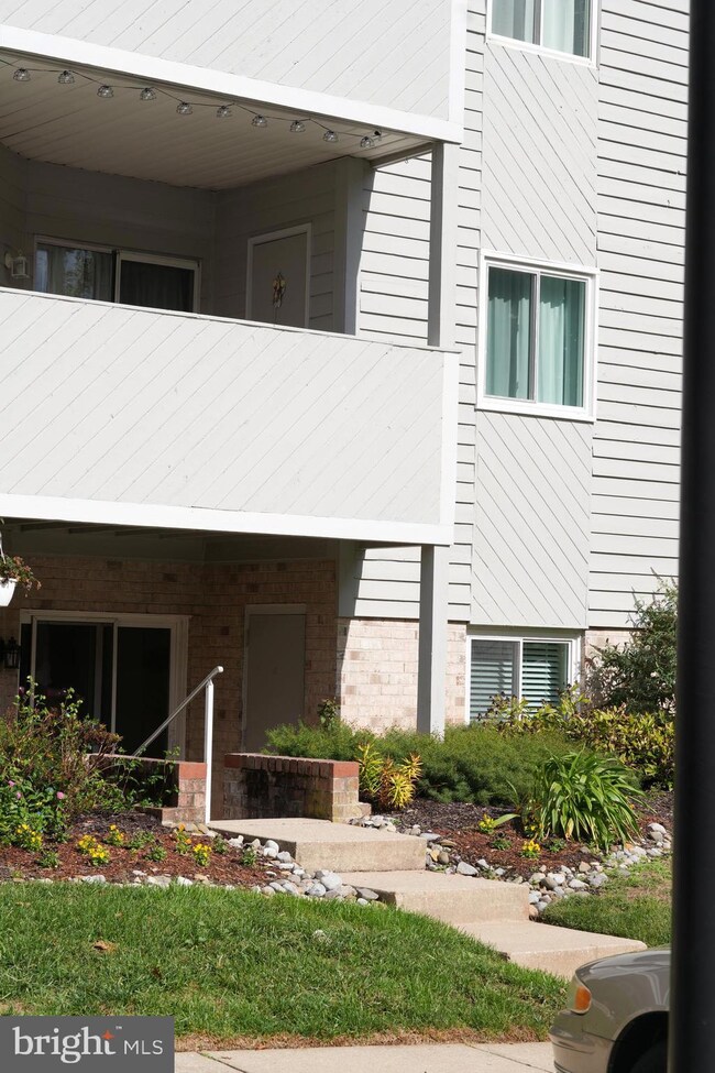 2217 Lowells Glen Rd unit D, Parkville, MD 21234 - photo 2