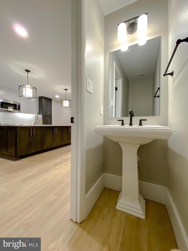 1603 Oak Spring Way, Reston, VA 20190 - photo 7