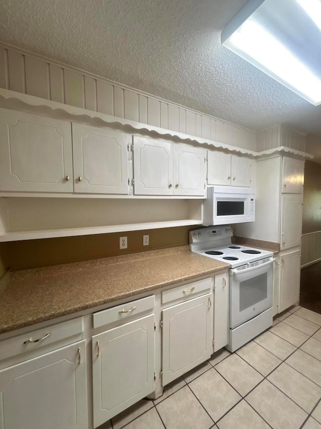 77671775668__7174033A-5F26-4458-B30C-030