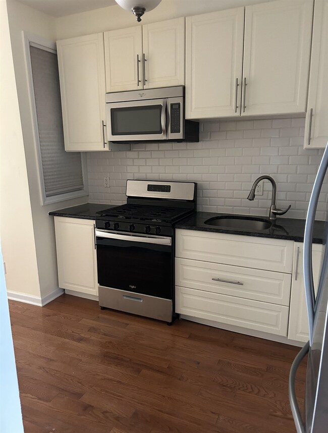 52 Bright St unit 1L, Jersey City, NJ 07302 - photo 7