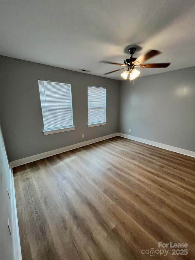 1815 Newcastle St unit A, Charlotte, NC 28216 - photo 6