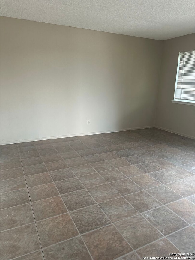 2129 Pat Booker Rd unit 11, Universal City, TX 78148 - photo 7