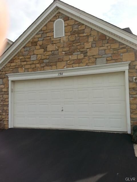 194 Park Ridge Dr, Easton, PA 18040 - photo 2