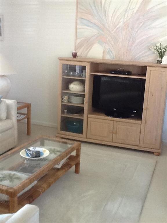 65 Coventry C, West Palm Beach, FL 33417 - photo 3