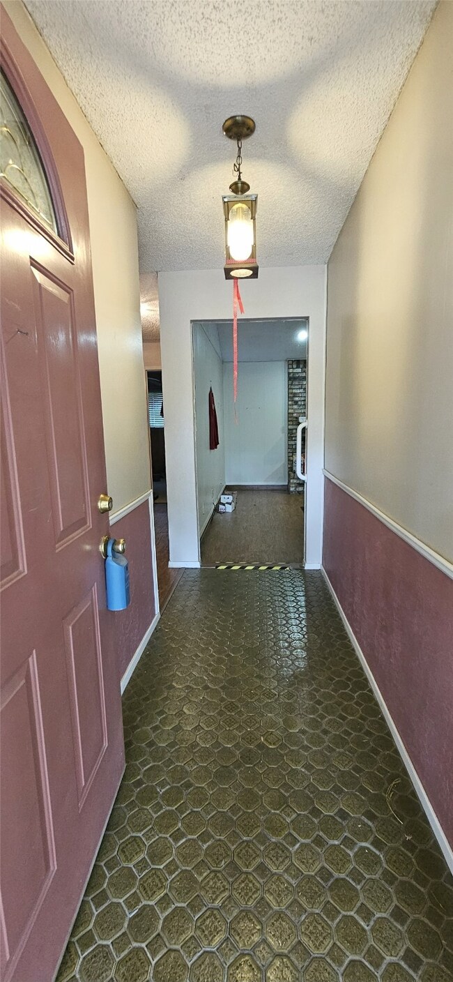 6737 Bartay Dr, North Richland Hills, TX 76182 - photo 2