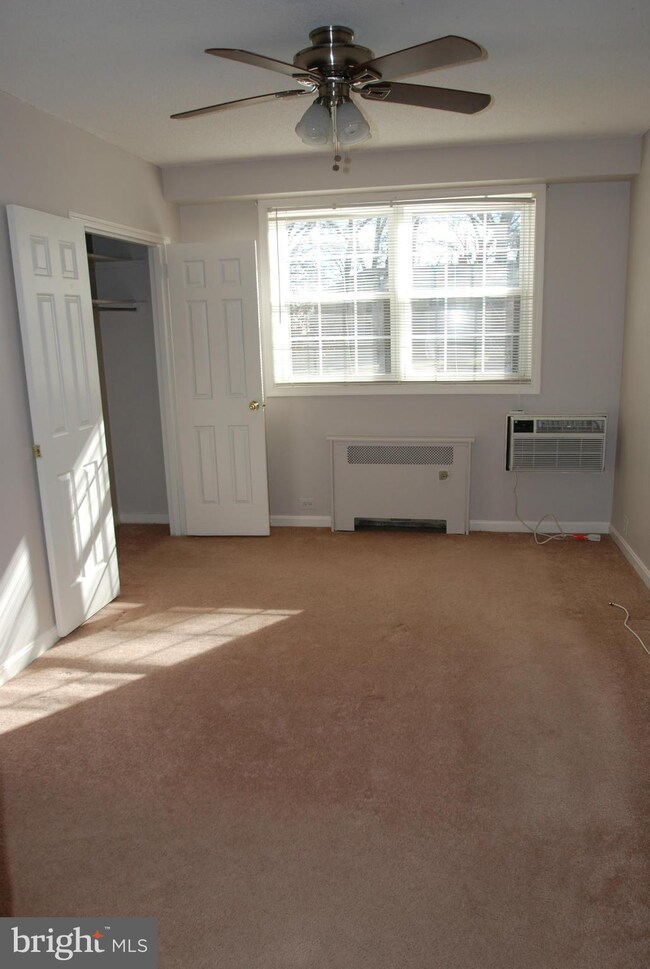 4322 2nd Rd N unit 43223, Arlington, VA 22203 - photo 4