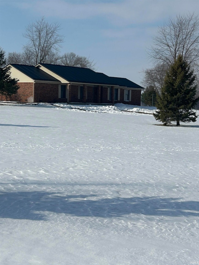 1051 W Division Rd, Huntington, IN 46750 - photo 6