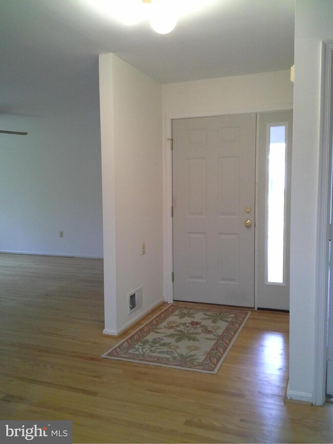 863 Boatswain Way, Annapolis, MD 21401 - photo 4