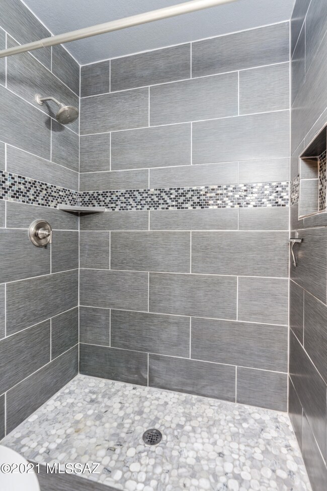 8255 N Oracle Rd unit 203, Tucson, AZ 85704 - photo 7