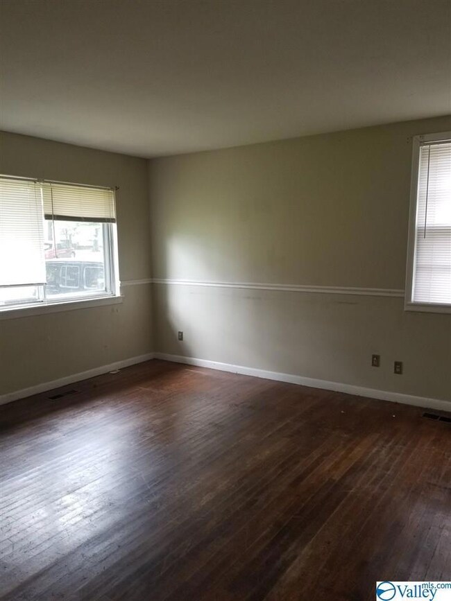 3404 Freda Ln NW, Huntsville, AL 35810 - photo 3