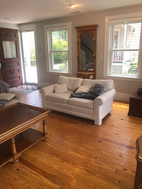 10 Wellesley Ave, Wellesley, MA 02482 - photo 5