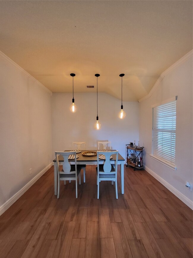 420 De Coster Blvd, Alvin, TX 77511 - photo 4