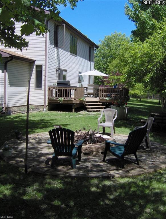 This home has the perfect setting for outdoor ente