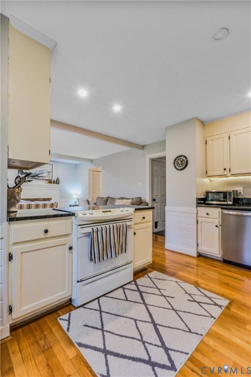 2331 Hicks Rd, North Chesterfield, VA 23235 - photo 7