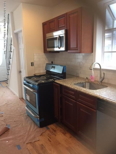 101 n burgher 10