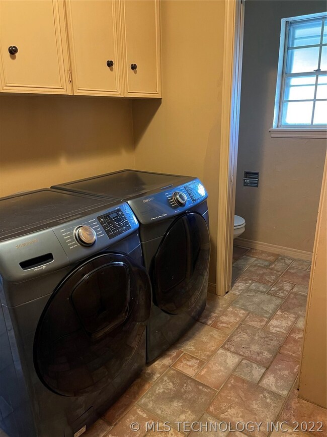 Utility room is just off the kitchen and this is w