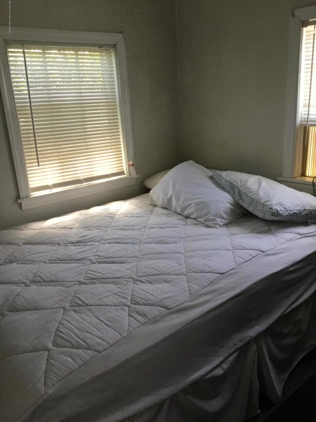 615 Ocean Rd unit Back, Spring Lake, NJ 07762 - photo 7