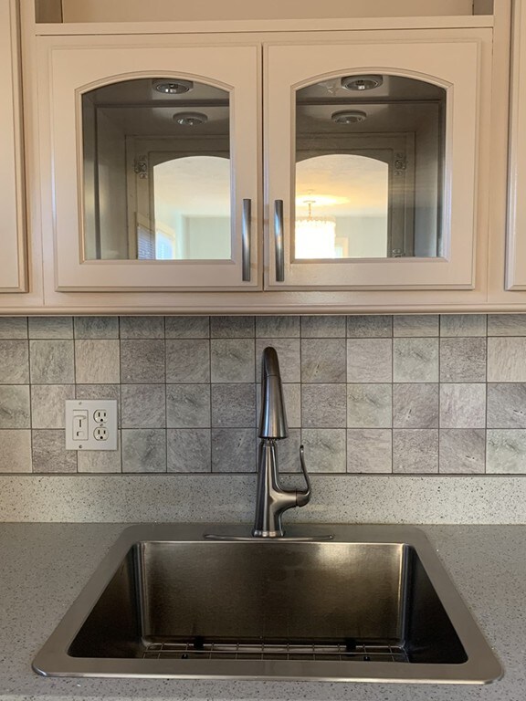 52 Catalina Rd, Lynn, MA 01905 - photo 4