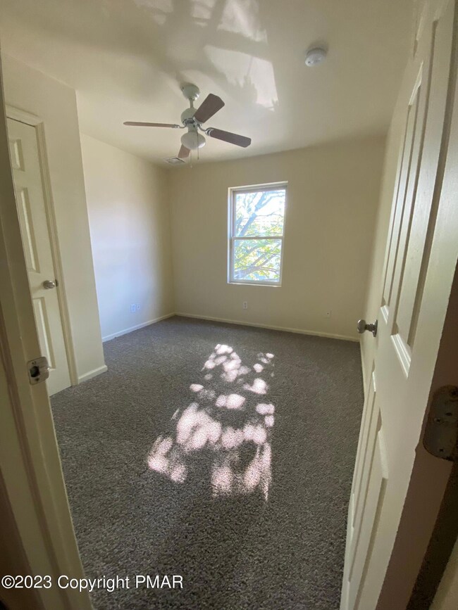 12 N 4th St, Stroudsburg, PA 18360 - photo 6