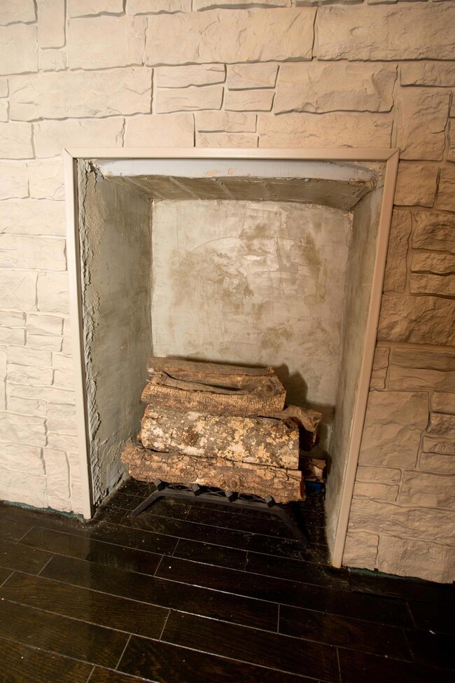 561 Wilson Ave, Columbus, OH 43205 - photo 7