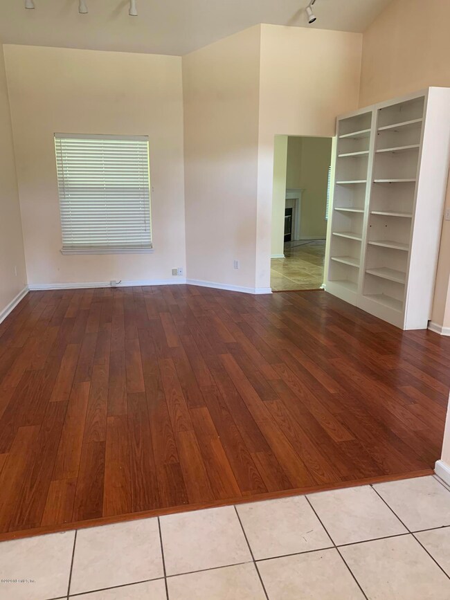 8080 Kilkelly Ln, Jacksonville, FL 32244 - photo 3