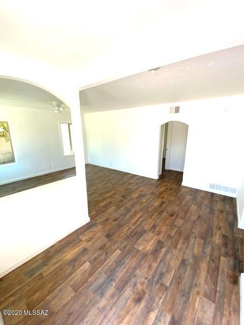 Wood laminate floors