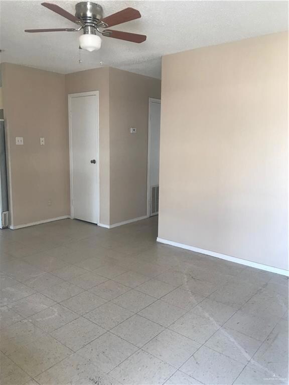 1000 W Caffery Ave unit A4, Pharr, TX 78577 - photo 2
