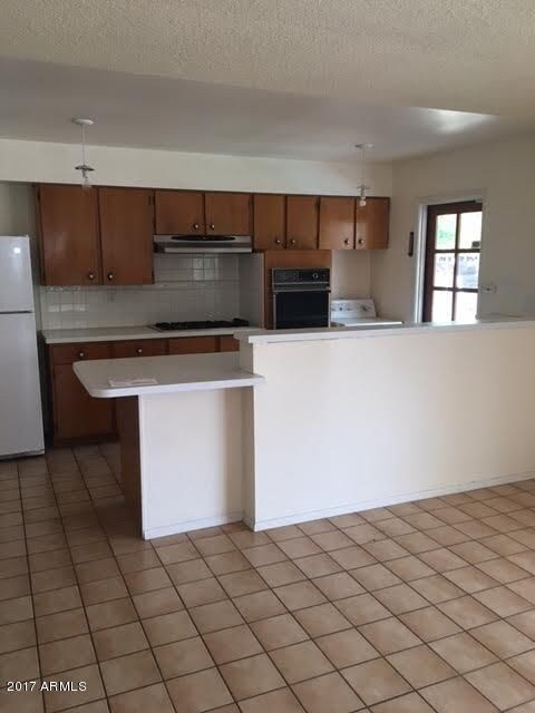 conc kitchen