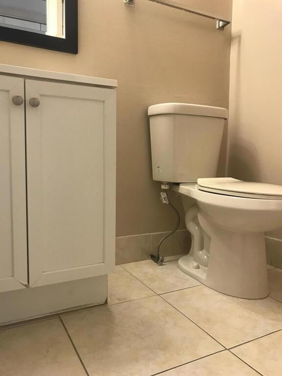 273 Camden L, West Palm Beach, FL 33417 - photo 2