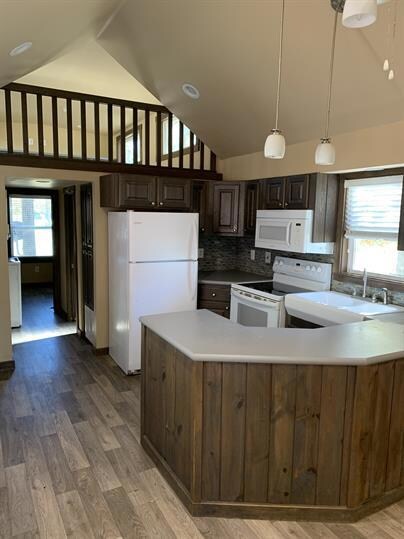 3933 Riverside Pkwy unit Tiny, Bryan, TX 77807 - photo 2