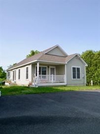 64 W Pomeroy Ln, Amherst, MA 01002 - photo 2