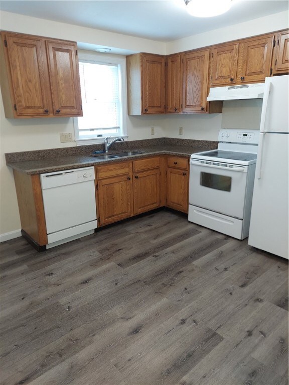 19 Berclay St, Johnston, RI 02919 - photo 4