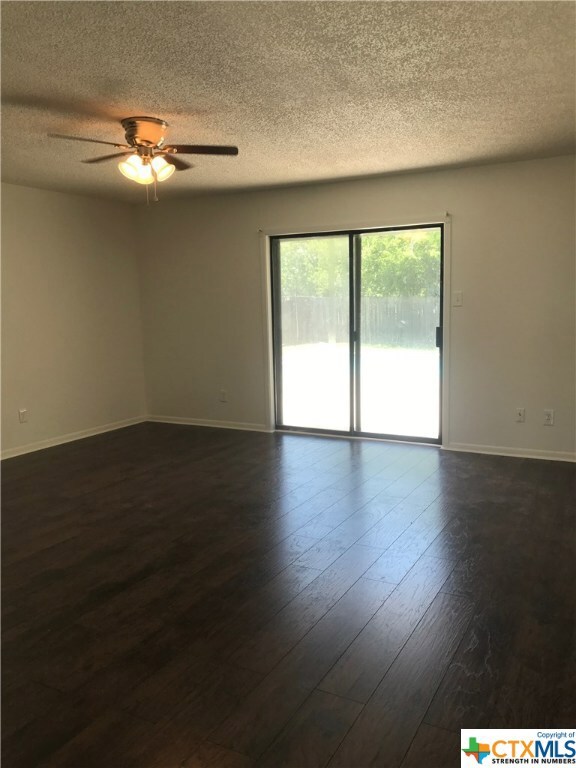 108 Myra Lou Ave, Copperas Cove, TX 76522 - photo 2