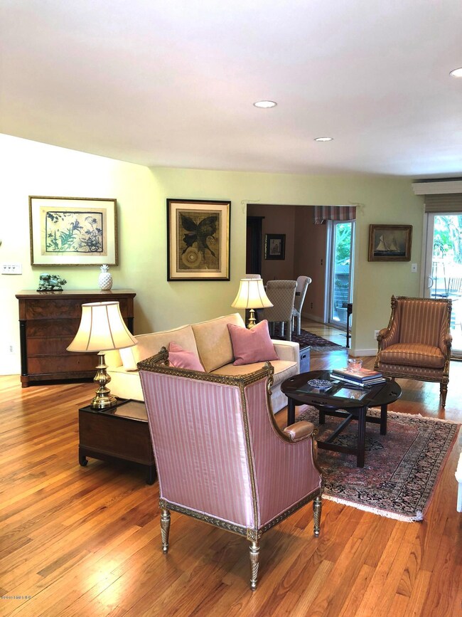 101 Lewis St unit D, Greenwich, CT 06830 - photo 4