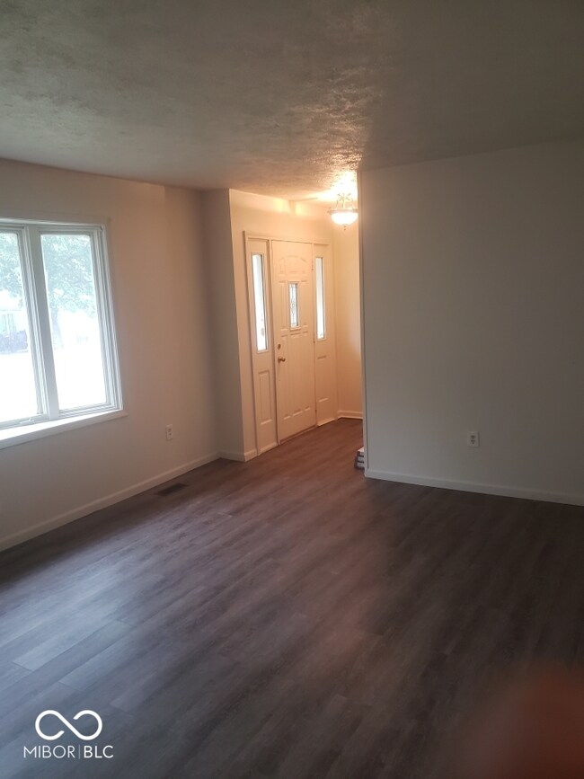 1108 Tuttle Ave, Crawfordsville, IN 47933 - photo 5