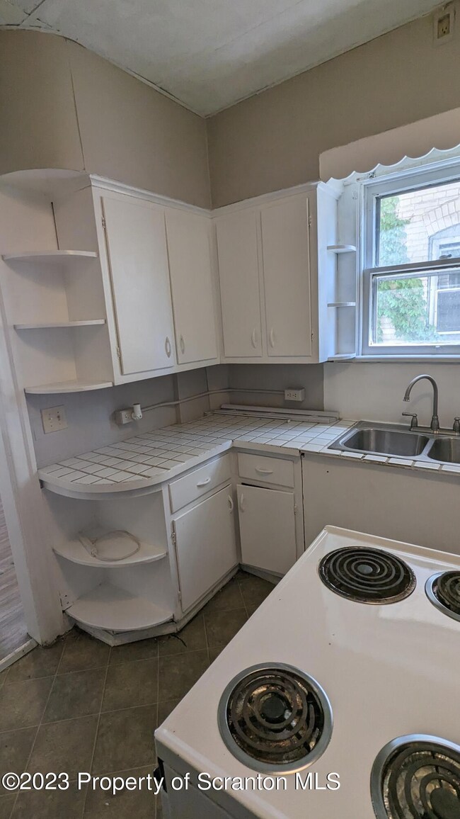 1406 Linden St, Scranton, PA 18510 - photo 5