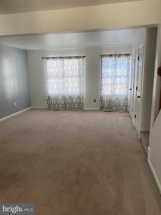 1119 Kelfield Dr, Halethorpe, MD 21227 - photo 6