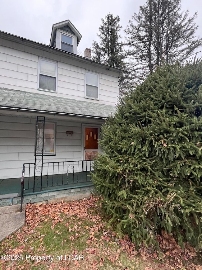 1039 W Main Ave, Nanticoke, PA 18634 - photo 3