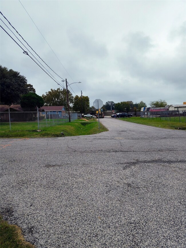 3702 Hage St, Houston, TX 77093 - photo 3