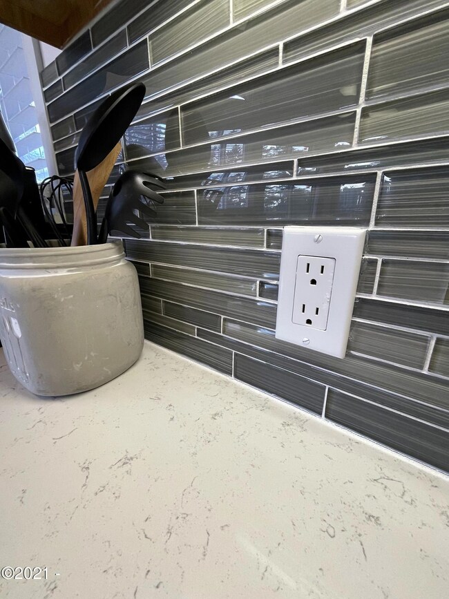 2640 SW Dune Ave, Lincoln City, OR 97367 - photo 7