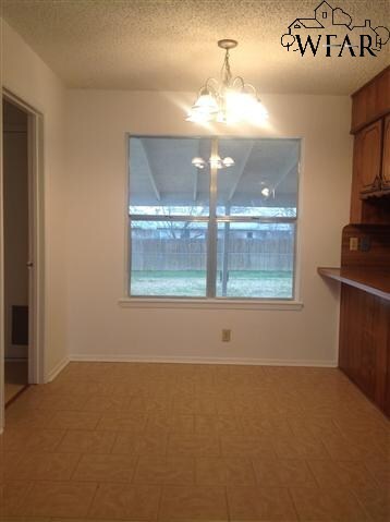 1216 Montgomery St, Wichita Falls, TX 76302 - photo 3