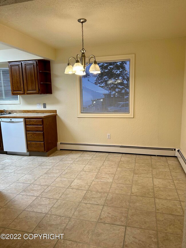 2303 Eureka St unit 4, Anchorage, AK 99503 - photo 2