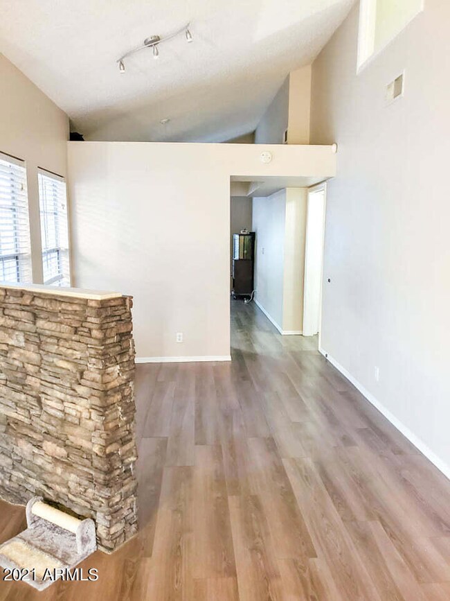 Family room 2
