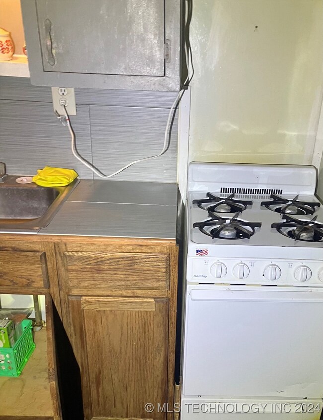 1132 C St SE, Ardmore, OK 73401 - photo 4