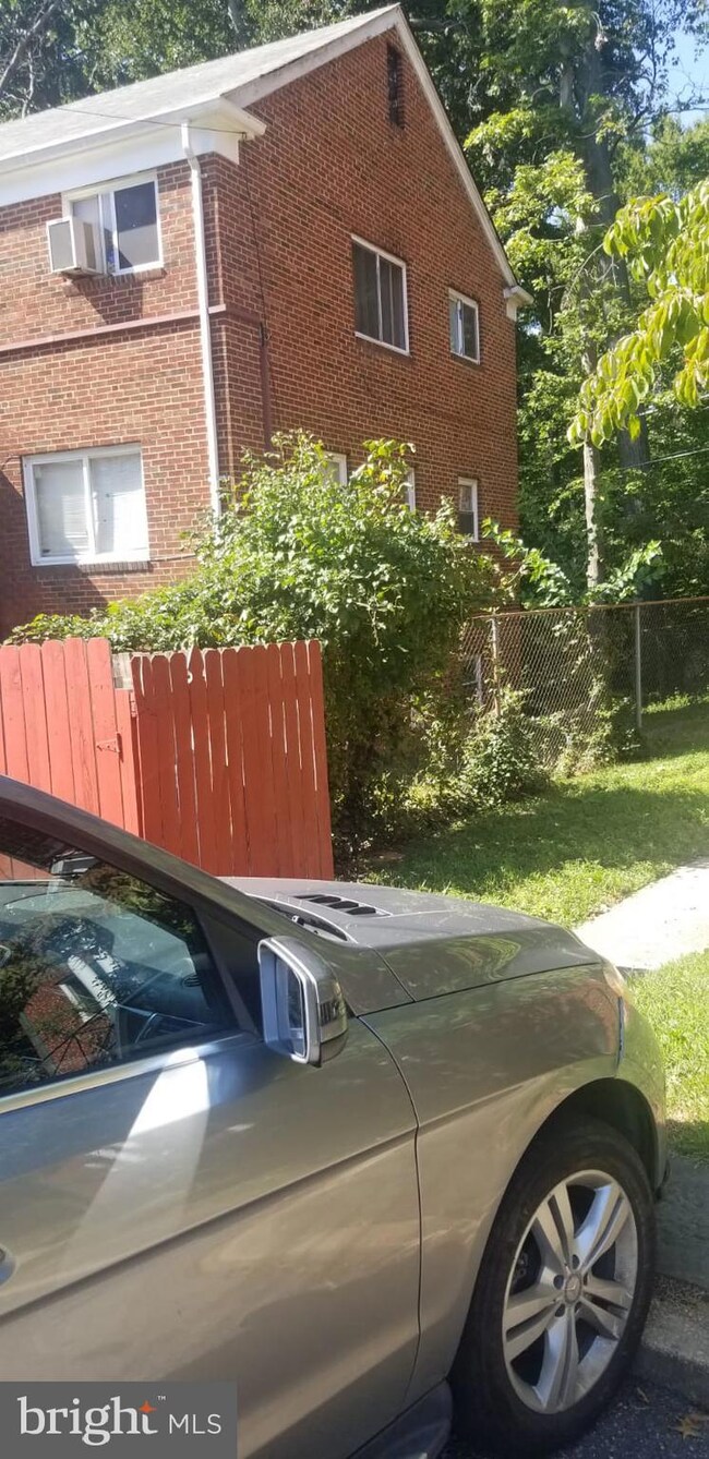 8212 Houston Ct, Takoma Park, MD 20912 - photo 7