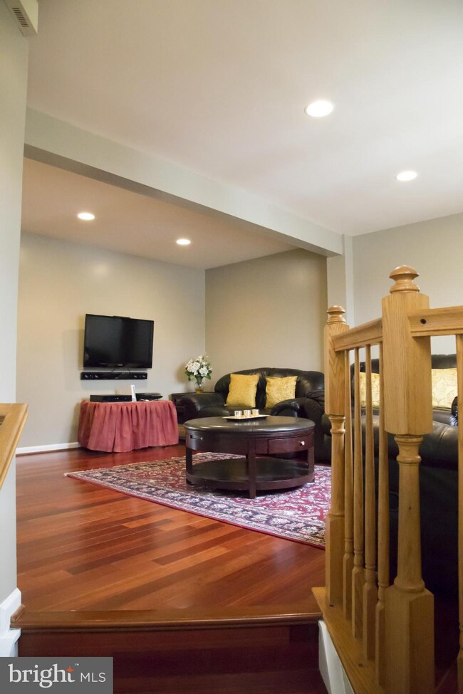 8581 Cold Harbor Loop, Manassas, VA 20111 - photo 3