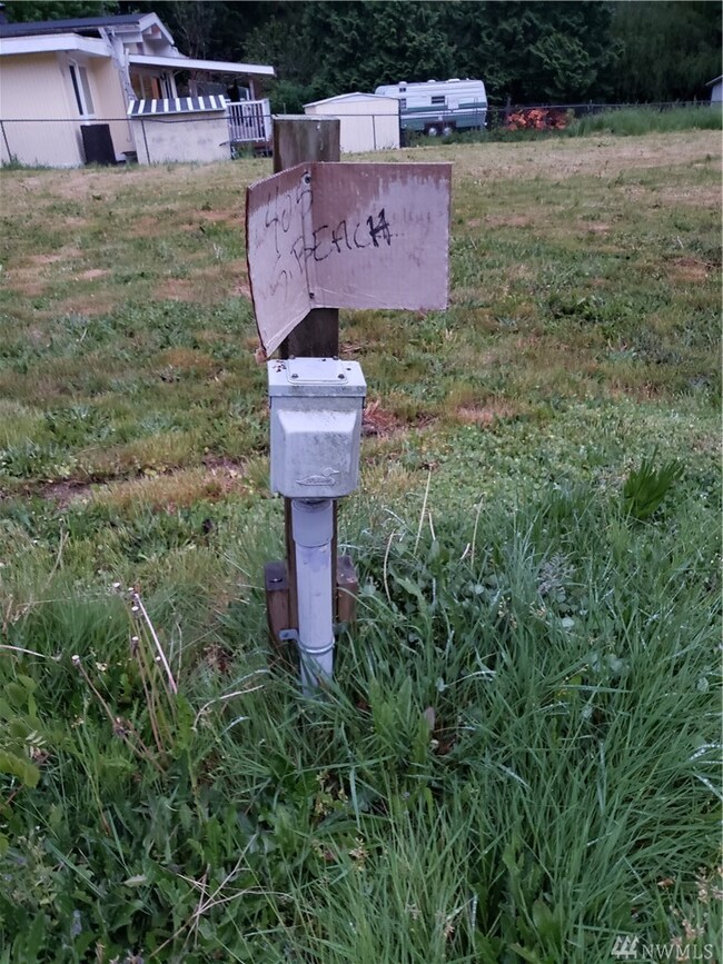 405 S Beach Rd, Point Roberts, WA 98281 - photo 3