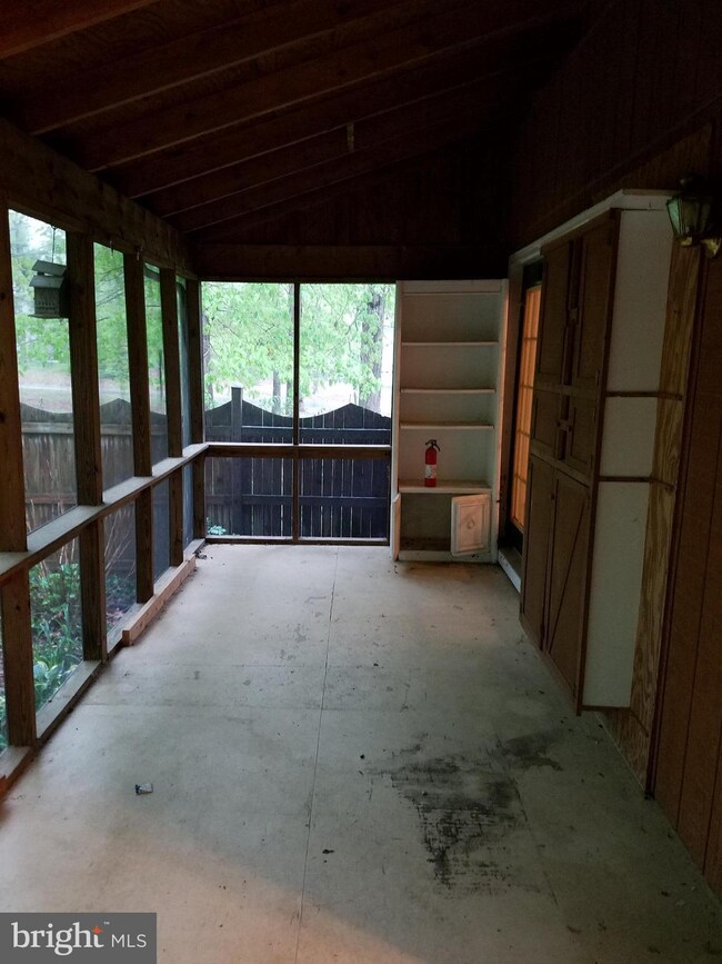 28407 Walnut Ridge Way, Rhoadesville, VA 22542 - photo 7