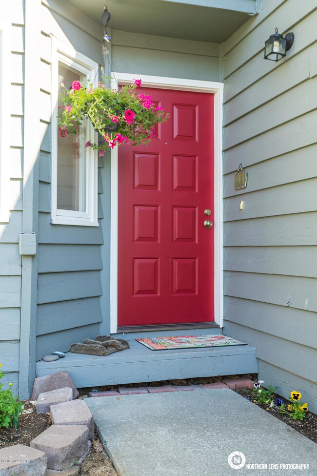 5_EntranceExterior